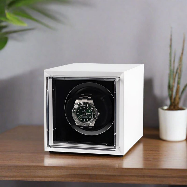 Single Watch Winder White Gloss finish Mains or Battery by Aevitas