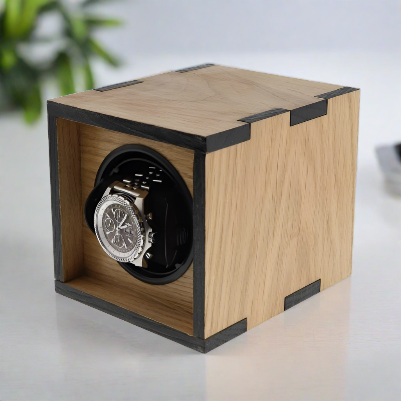 Watch Winder in Solid Oak Wood Dual Finish Made in the UK by Aevitas