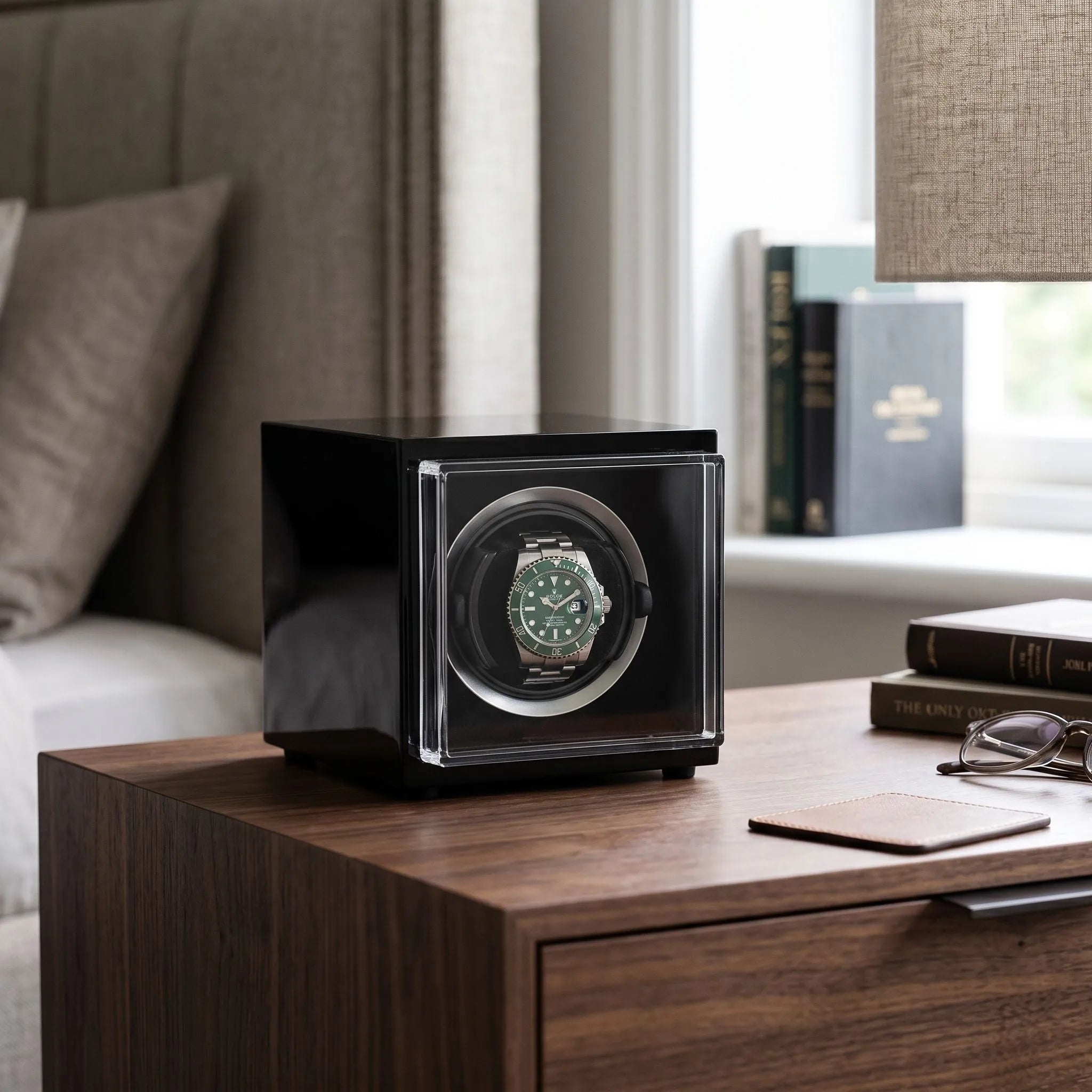 Single Watch Winder Black Edition Mains or Battery by Aevitas